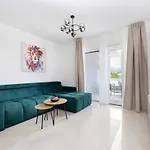 Bonaca With Terrace, Barbecue And Private Parking Daire Kastela