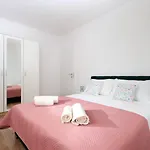 Bonaca With Terrace, Barbecue And Private Parking Daire Kastela