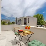 Bonaca With Terrace, Barbecue And Private Parking