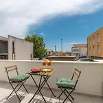 Daire Bonaca With Terrace, Barbecue And Private Parking *