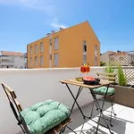 Daire Bonaca With Terrace, Barbecue And Private Parking