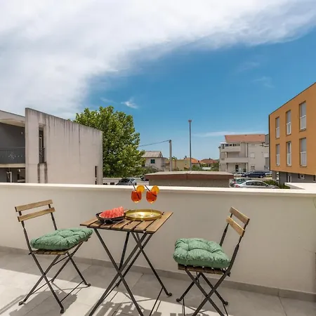 Apartamento Bonaca With Terrace, Barbecue And Private Parking *