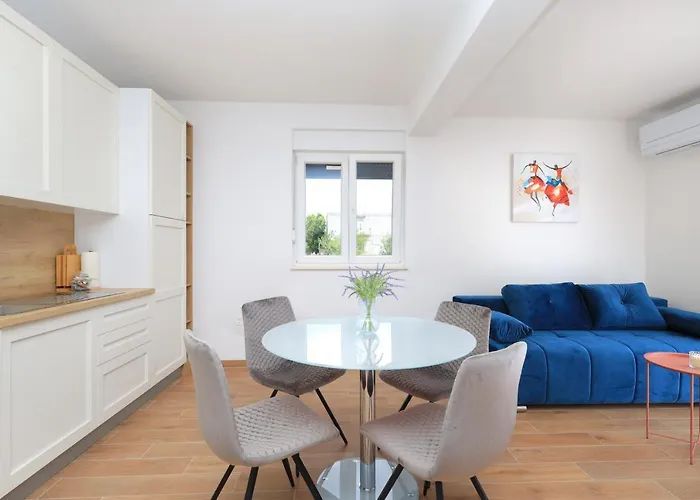 Apartmán Bonaca With Terrace, Barbecue And Private Parking