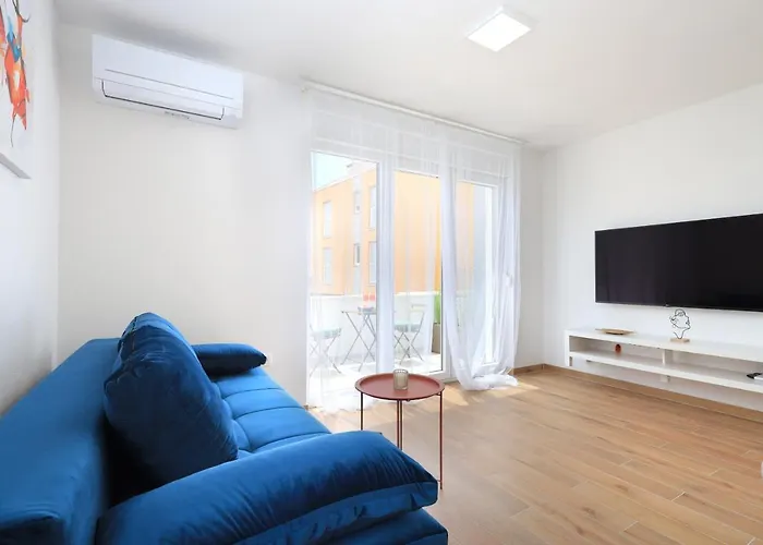 Apartmán Bonaca With Terrace, Barbecue And Private Parking