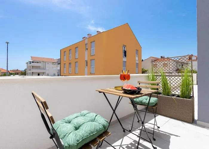 Apartmán Bonaca With Terrace, Barbecue And Private Parking